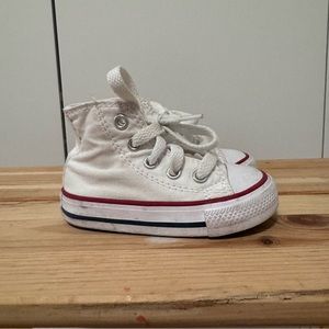 High-top White Convers Chuck Taylor All Star Toddler 4